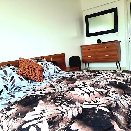 Chambres Meublees Avenue Cheikh Anta Diop 다카르 외부 사진