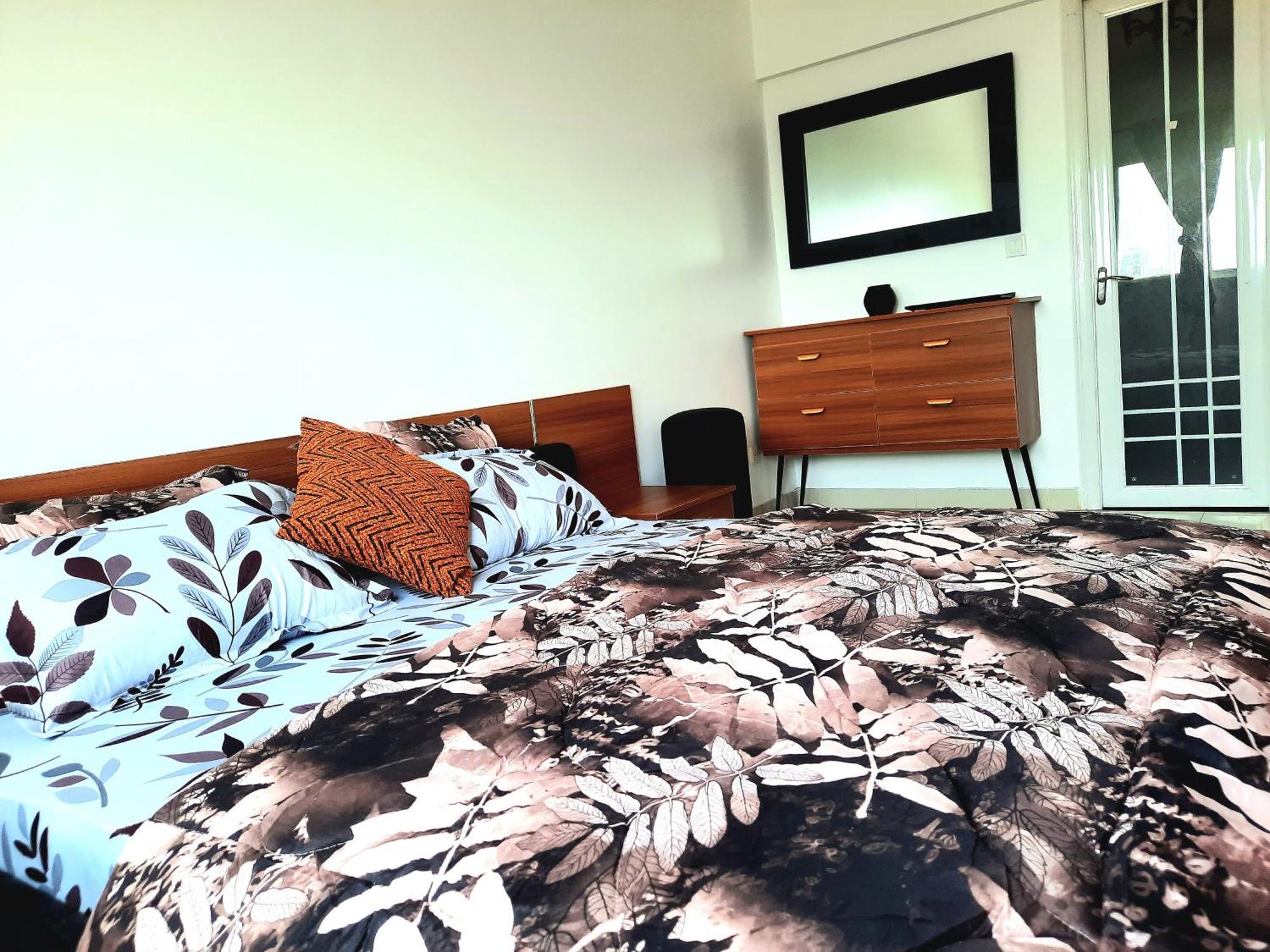 Chambres Meublees Avenue Cheikh Anta Diop 다카르 외부 사진